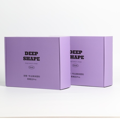 Pantone ve CMYK renkleri ile parlak laminatörlü özel karton nakliye kutuları